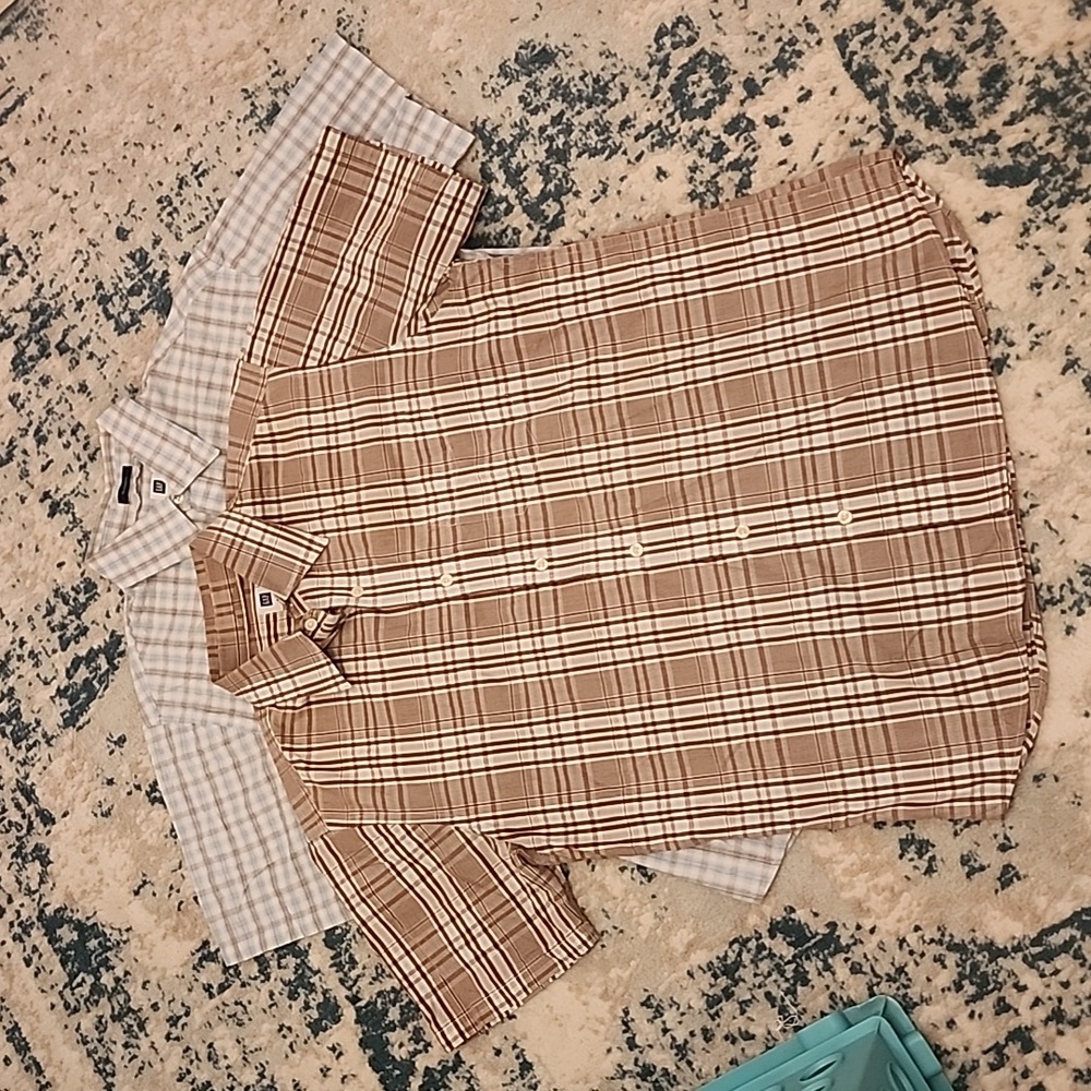 2 Gap Button Down Polos - image 1